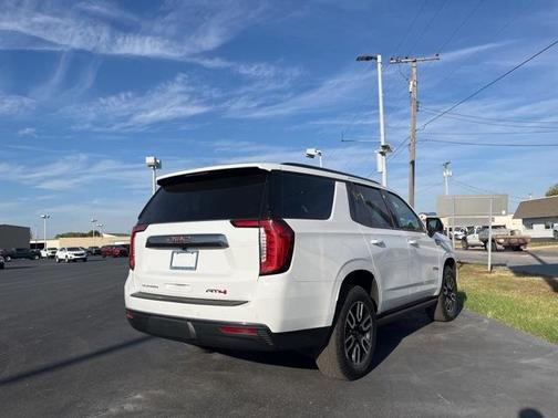 2023 GMC Yukon AT4