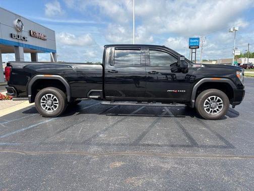 Onyx Black 2023 GMC Sierra 2500 AT4