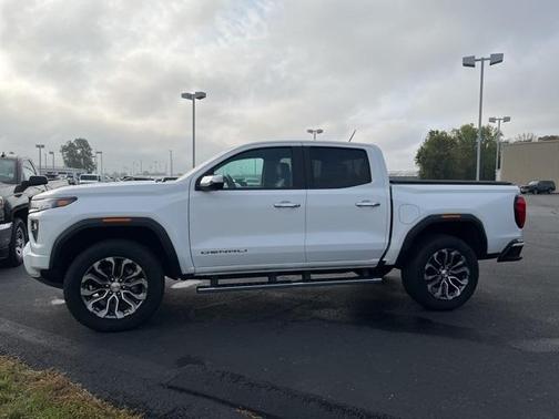 2024 GMC Canyon Denali