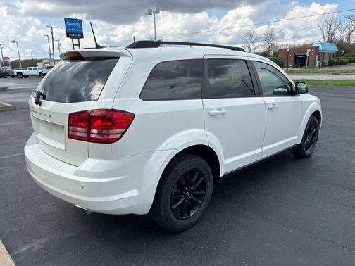 Vice White 2020 Dodge Journey SE Value