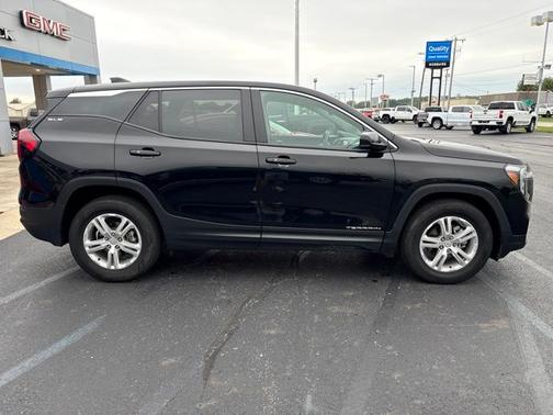 Ebony Twilight Metallic 2024 GMC Terrain SLE