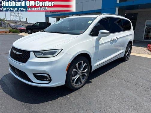 Bright White Clearcoat 2021 Chrysler Pacifica Pinnacle