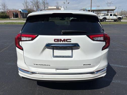 2024 GMC Terrain Denali