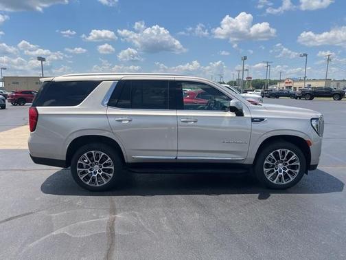2023 GMC Yukon SLT