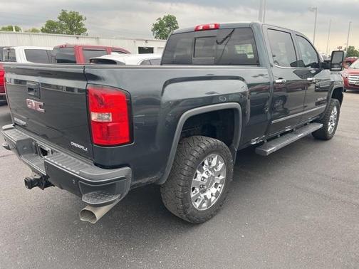 2017 GMC Sierra 2500 Denali