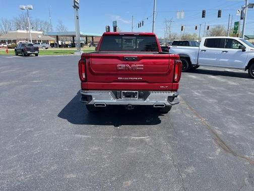 2025 GMC Sierra 1500 SLT