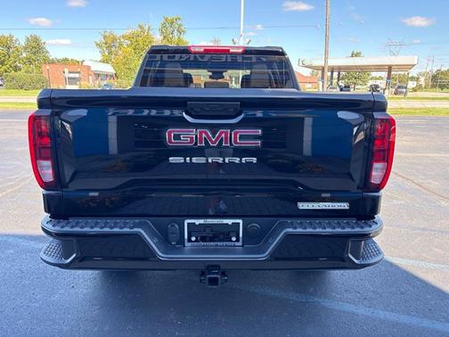Onyx Black 2026 GMC Sierra 1500 Elevation