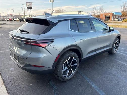 2026 Chevrolet Equinox EV LT 2