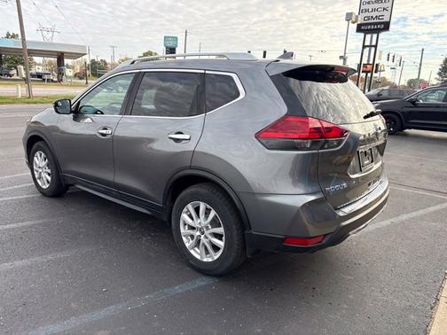 Brilliant Silver 2017 Nissan Rogue S