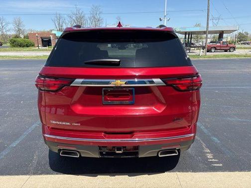 Radiant Red 2023 Chevrolet Traverse High Country