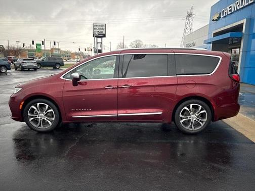 2022 Chrysler Pacifica Pinnacle