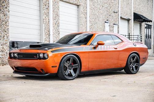 Toxic Orange Pearlcoat 2011 Dodge Challenger R/T