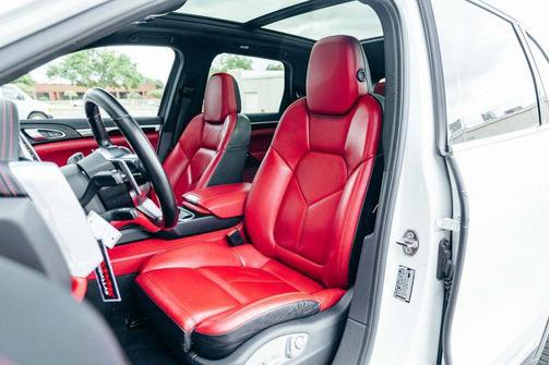 White 2016 Porsche Cayenne Cayenne