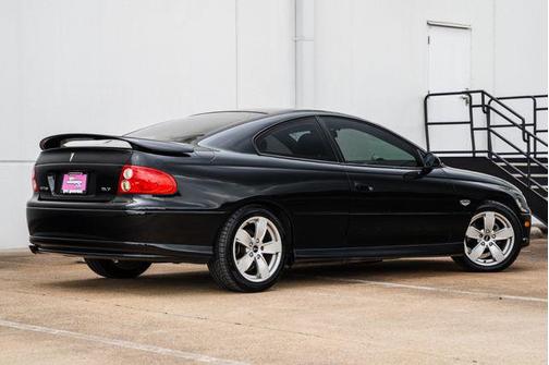 2004 Pontiac GTO Base