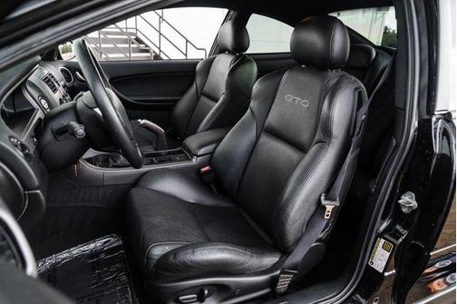 2004 Pontiac GTO Base
