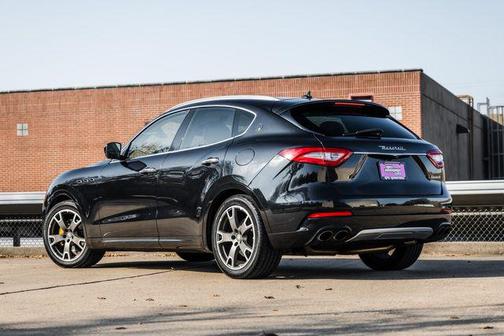 2017 Maserati Levante Base