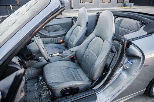 2003 Porsche 911 Carrera Cabriolet