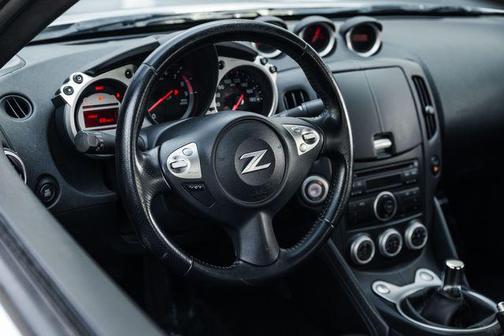 2009 Nissan 370Z Base