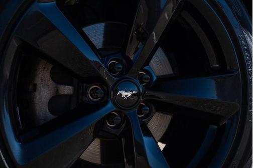 2017 Ford Mustang V6