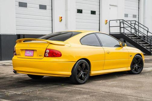 2004 Pontiac GTO Base