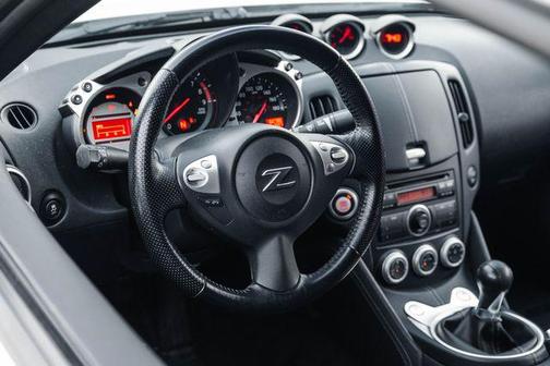 2011 Nissan 370Z Base