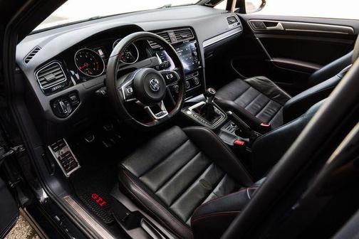 2019 Volkswagen Golf GTI 2.0T S 4-Door