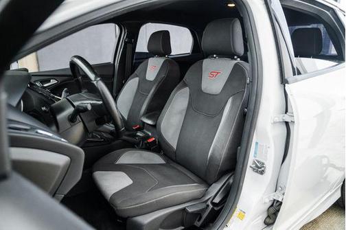 2016 Ford Focus ST ST