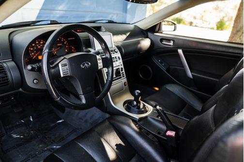 2004 INFINITI G35 Base