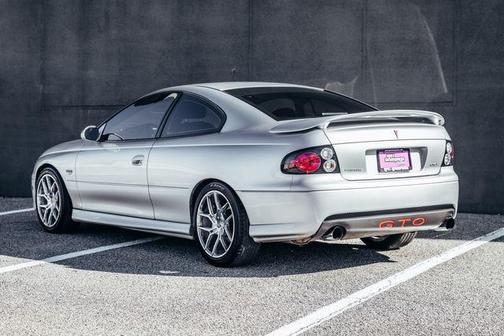 2006 Pontiac GTO Base