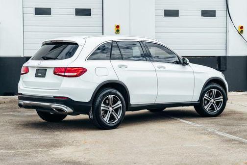 White 2016 Mercedes-Benz GLC 300 Base