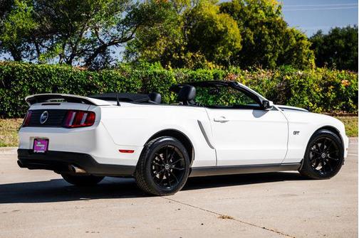 2010 Ford Mustang GT Premium
