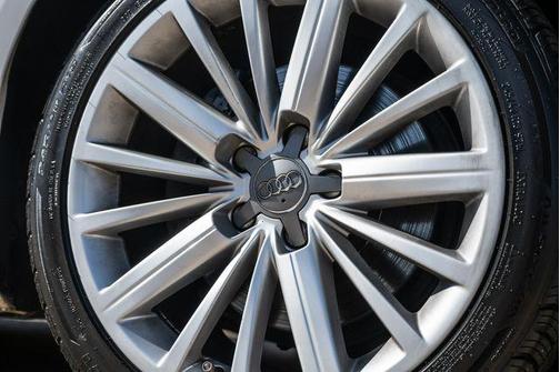 2010 Audi A5 2.0T Premium Plus