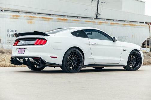 2017 Ford Mustang GT Premium