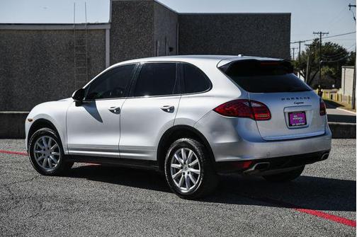 2011 Porsche Cayenne Base