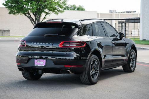 2017 Porsche Macan Base