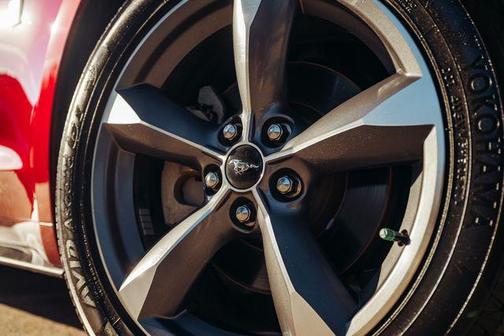 2015 Ford Mustang V6