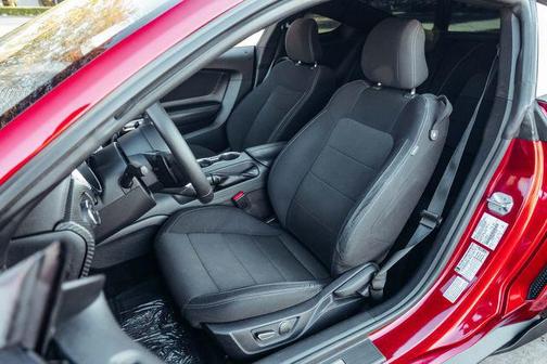 2015 Ford Mustang V6