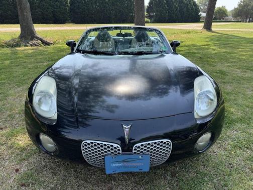 Mysterious (Black) 2006 Pontiac Solstice Base 2dr Convertible