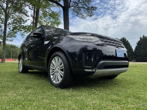 Black 2017 Land Rover Discovery HSE