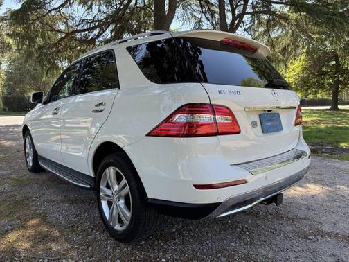 White 2013 Mercedes-Benz M-Class 4MATIC