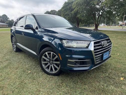 Teal 2018 Audi Q7 3.0T Prestige