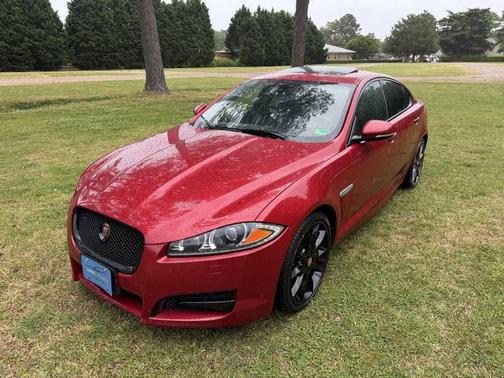 Italian Racing Red 2015 Jaguar XF 3.0 Sport