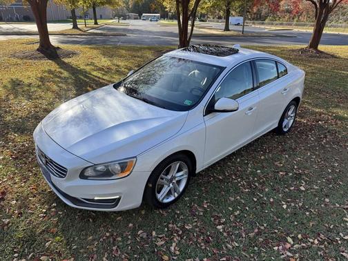 2014 Volvo S60 T5 Premier