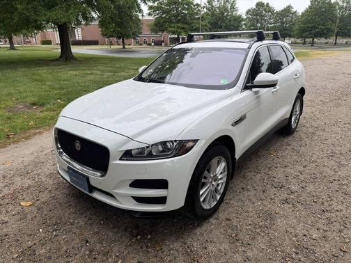 Polaris White 2017 Jaguar F-PACE 20d Prestige