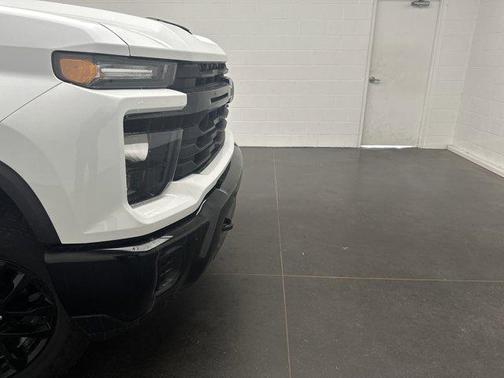 2025 Chevrolet Silverado 2500 Custom