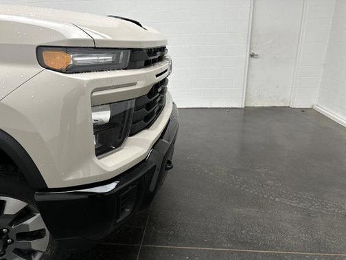 2026 Chevrolet Silverado 2500 Custom