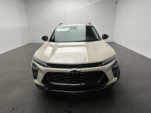 White Sands 2026 Chevrolet Trax FWD ACTIV