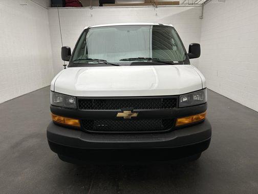 Summit White 2026 Chevrolet Express 2500 LT