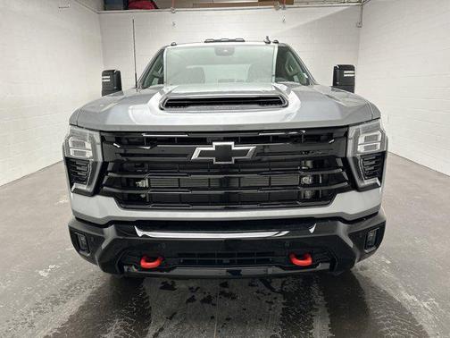 Sterling Gray Metallic 2026 Chevrolet Silverado 2500 LT