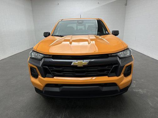 Sunrise Orange 2026 Chevrolet Colorado LT